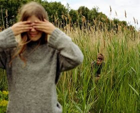 Jugar al escondite. Marzo 1, 2009.