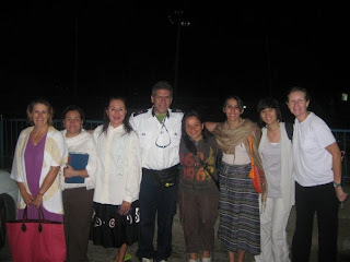 Agosto 23, 2009. Actúa