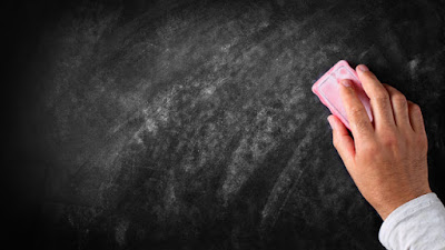 Disminuir la fuerza del lado negativo.