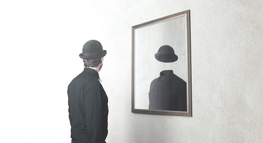 El opuesto exagerado